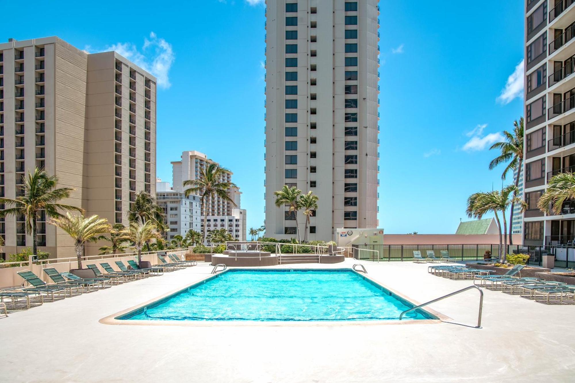 Ocean & Diamond Head Views - Near Beach - Parking! Honolulu Exterior photo