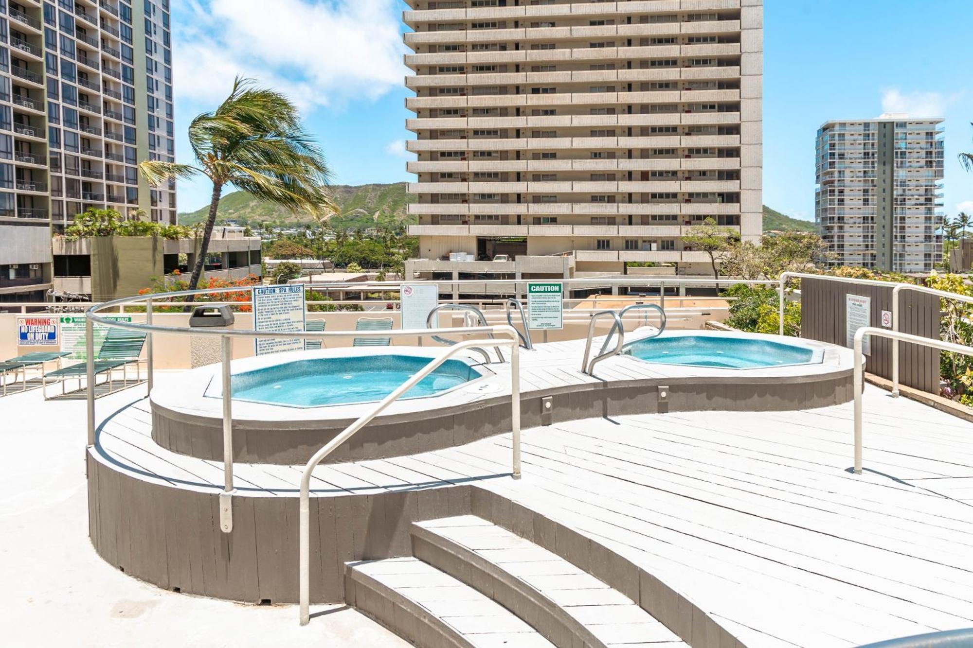 Ocean & Diamond Head Views - Near Beach - Parking! Honolulu Exterior photo