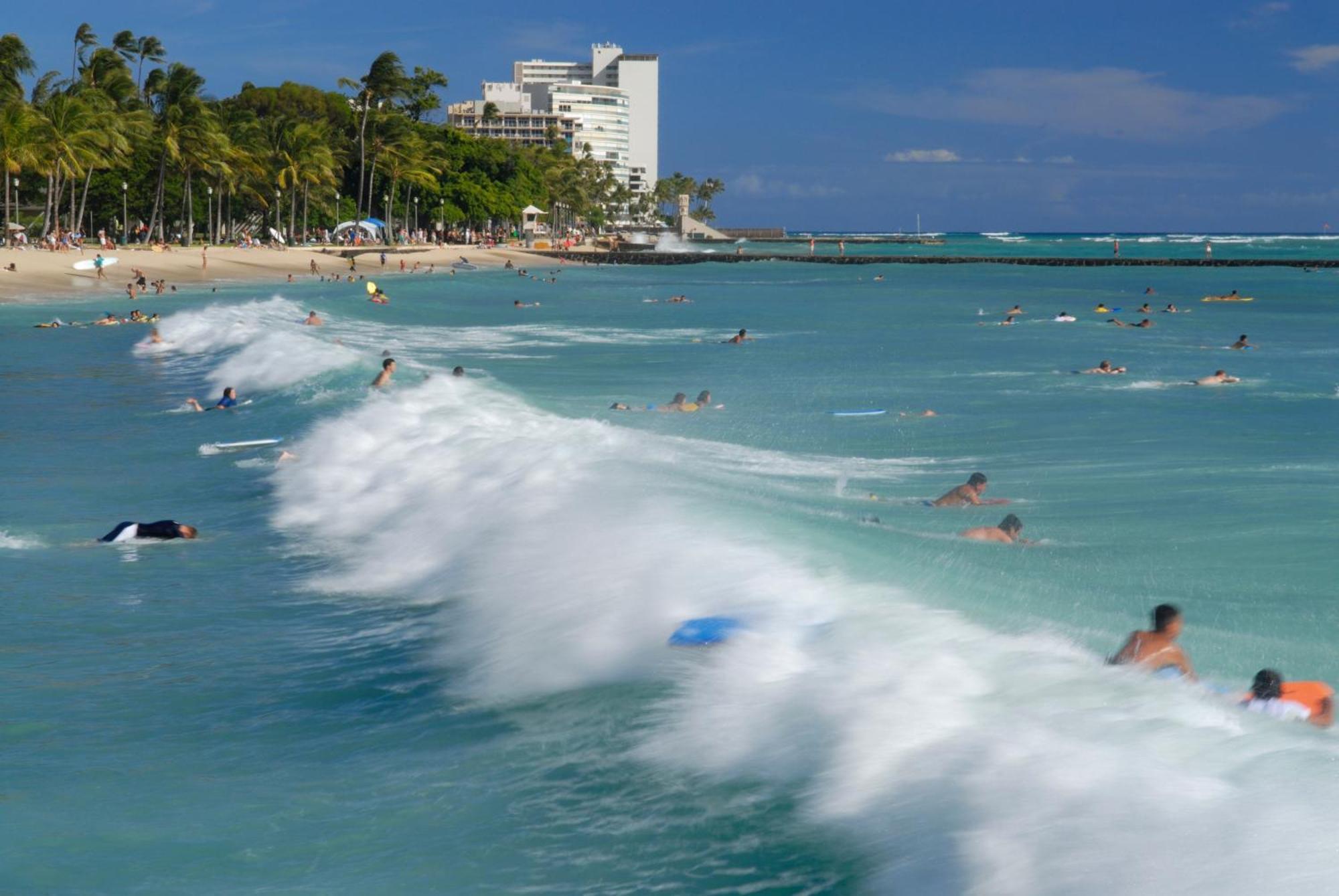 Ocean & Diamond Head Views - Near Beach - Parking! Honolulu Exterior photo